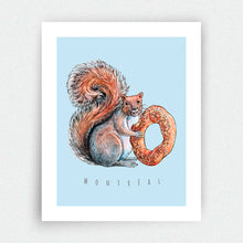 Charger l'image dans la galerie, Affiche - Écureuil mangeant un bagel - Montréal